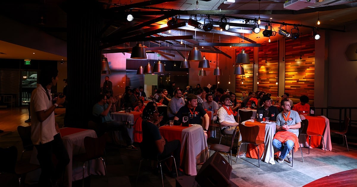 Armada Kicks Off Fall Season With Varsity Banquet